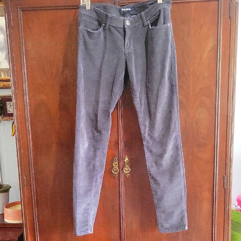SONG Gray Corduroy Pants, Size 9.